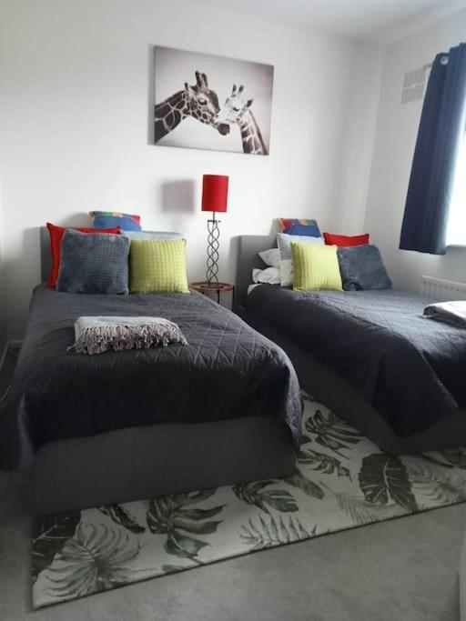 Villa House With Free Parking And Large Garden à Wyke Regis Extérieur photo